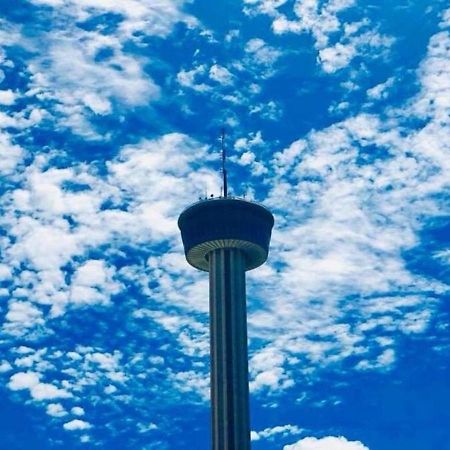 Downtown View Cozy 2Br1Ba Home Sleeps 8 San Antonio Extérieur photo