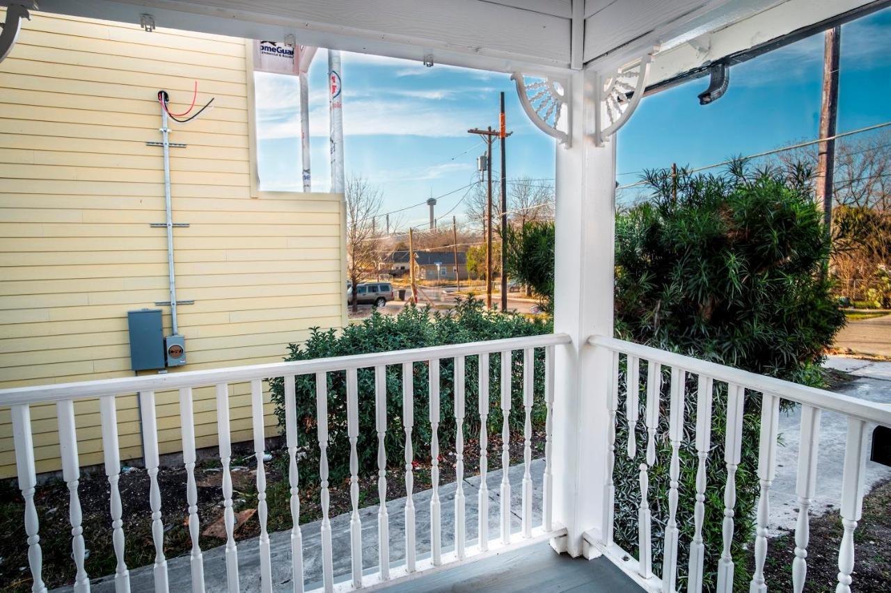Downtown View Cozy 2Br1Ba Home Sleeps 8 San Antonio Extérieur photo
